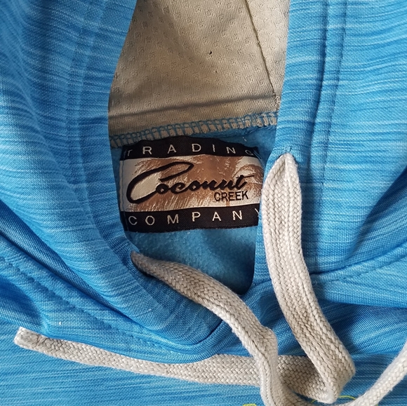 Six Flags Magic Mountain Fleece - Picture 2 of 3